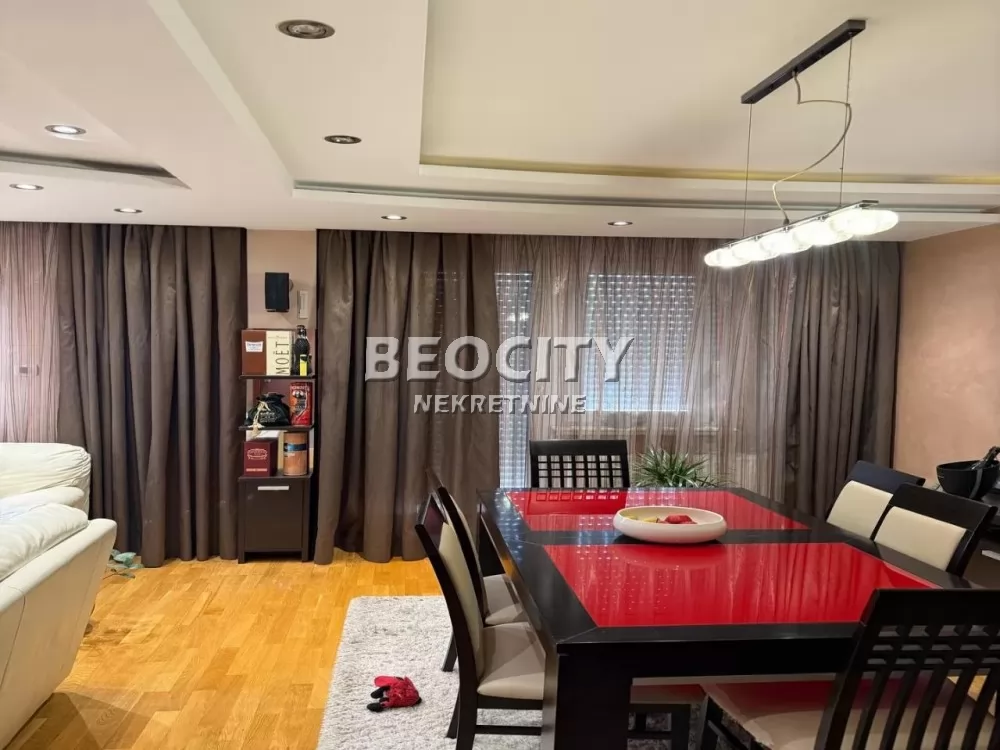 četvorosoban stan, 106 m2, Grbavica, Braće Ribnikar ID: 127982 2