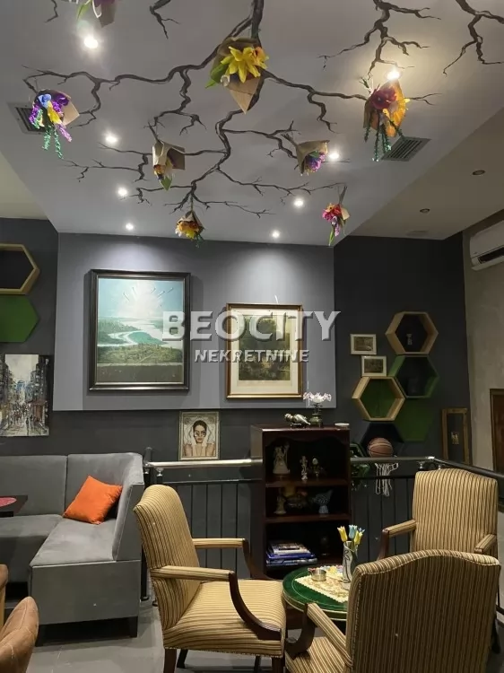 Lokal, 90 m2, Vuka Karadžića ID: 128003 1