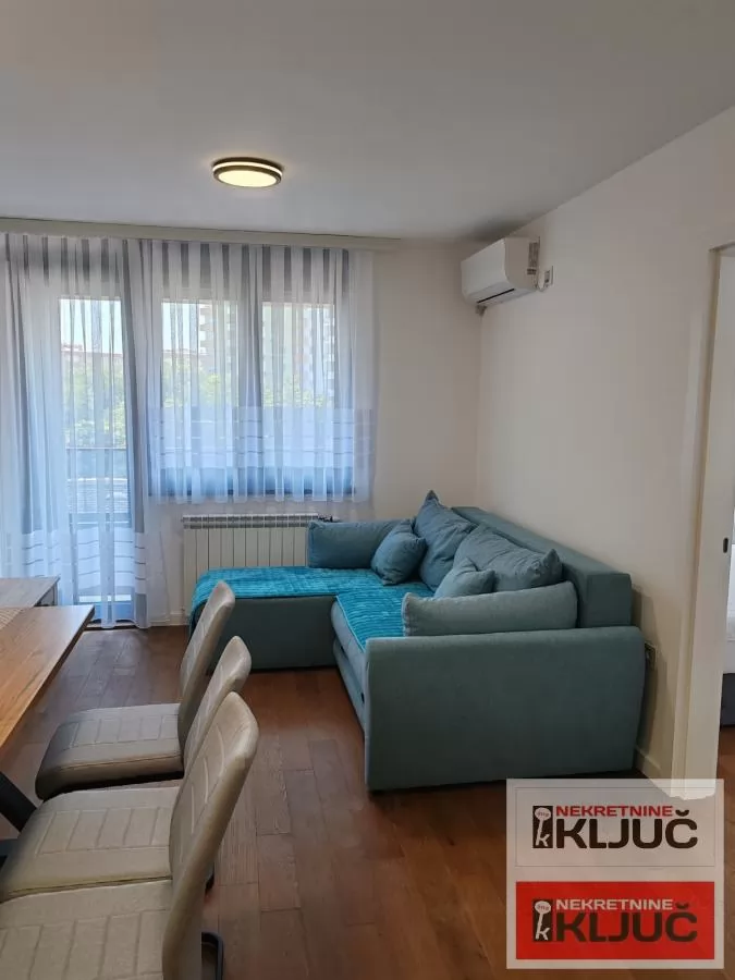 ROTVARIJA IZDAJE SE JEDNOIPOSOBAN MODERNO OPREMLJEN STAN 2