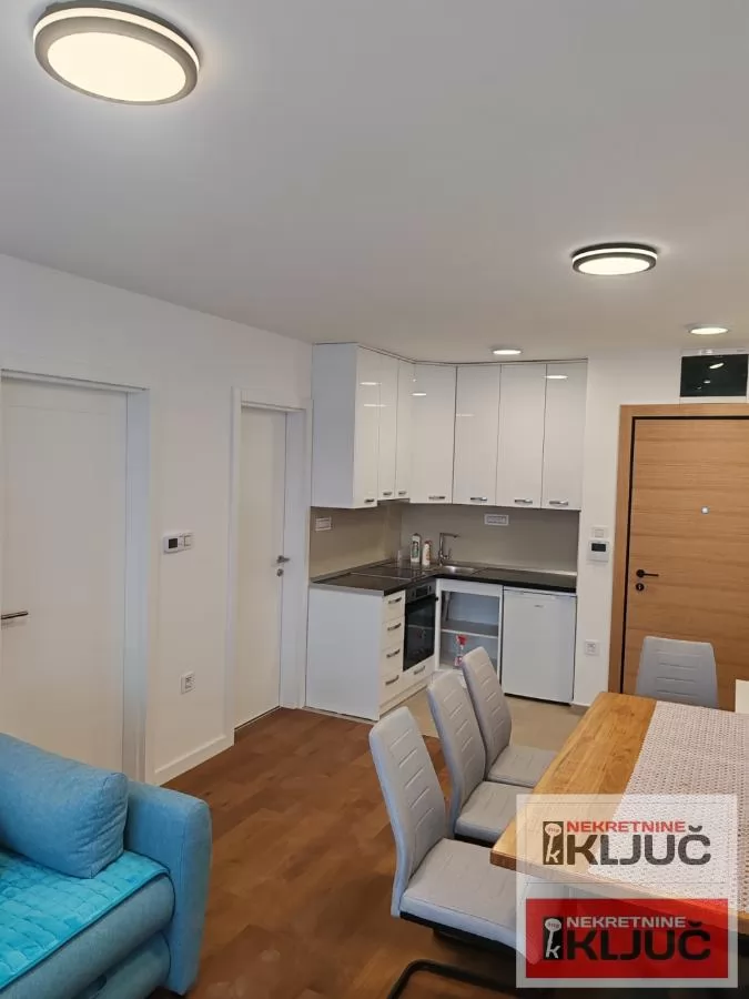 ROTVARIJA IZDAJE SE JEDNOIPOSOBAN MODERNO OPREMLJEN STAN 4