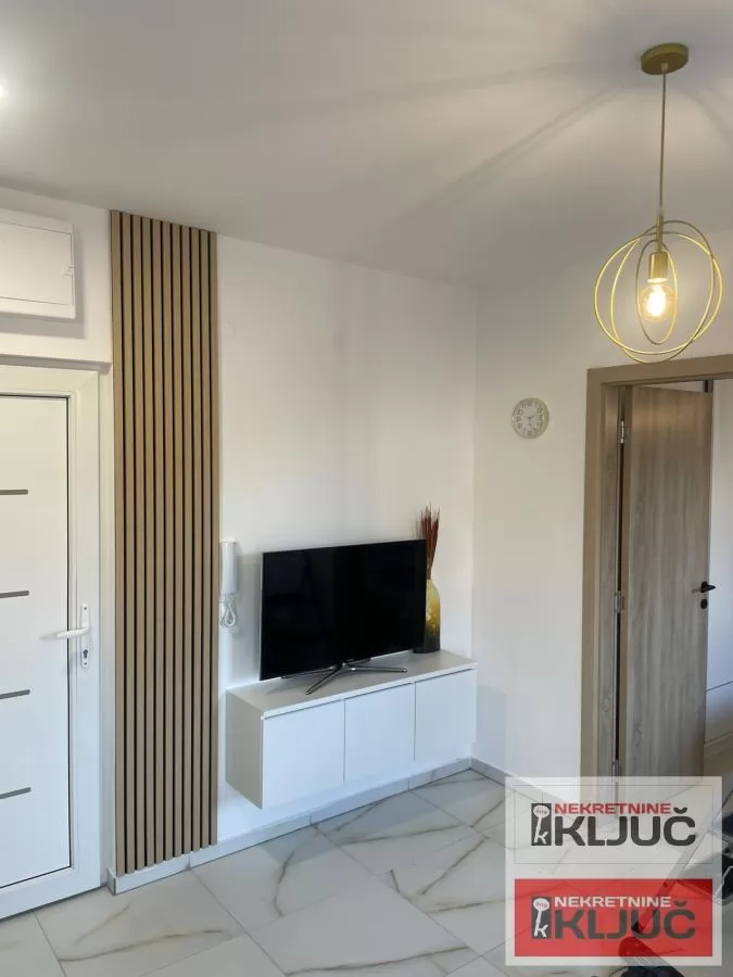 ROTVARIJA IZDAJE SE JEDNOIPOSOBAN MODERNO OPREMLJEN STAN 5