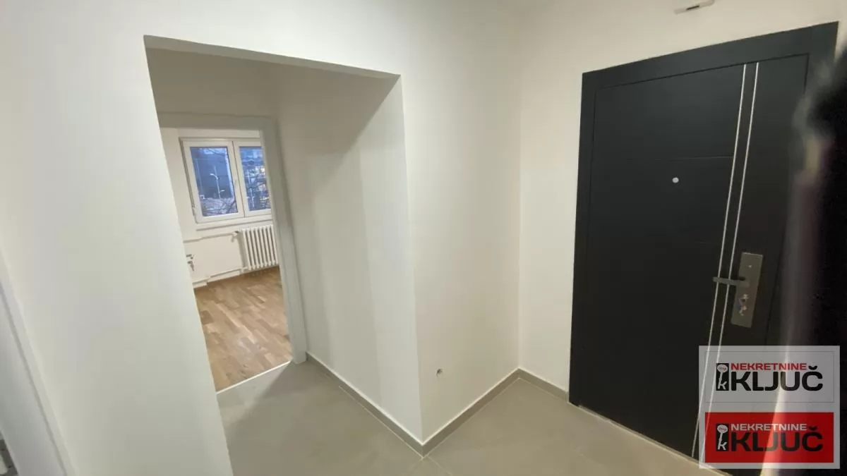 SAJMIŠTE, 54m2, Dvoiposoban, Renoviran, Useljiv 6