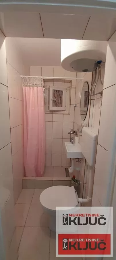SATELITSKA PIJACA, 30m2+terasa, Jednosoban, Renoviran 5