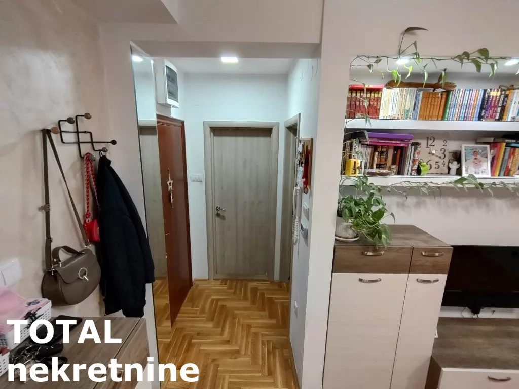 Stan,NOVI SAD,GRBAVICA,kv: 42.00, € 150000, ID: 1102008 7