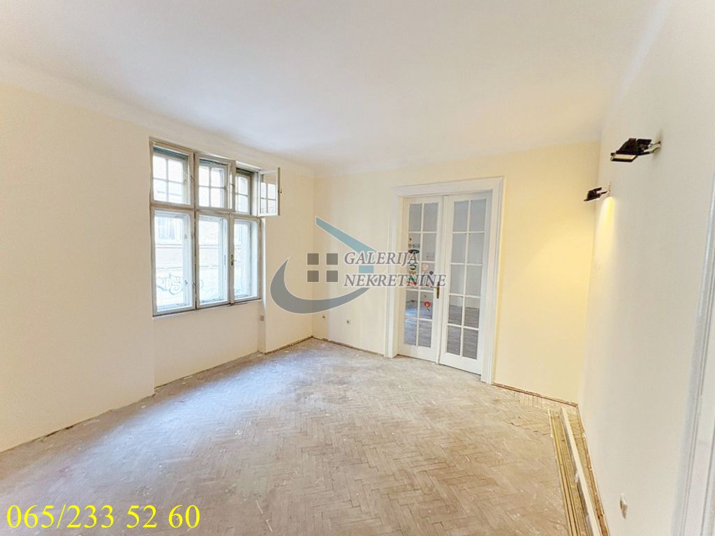 Stari grad  Gundulićev venac   Šantićeva 91m2 1