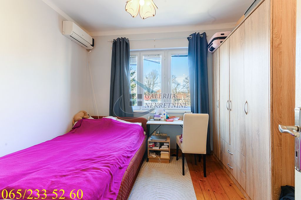 Zemun  Pregrevica   Cara Dušana 46m2 4