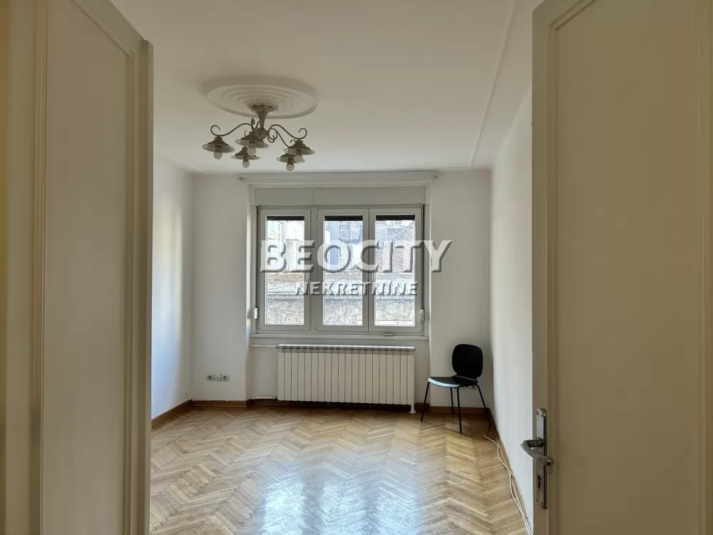 Dvosoban stan, 40 m2, Trg Nikole Pašića, Trg Nikole Pašića ID: 128144 2