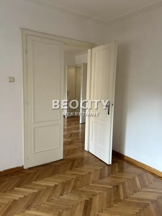 Dvosoban stan, 40 m2, Trg Nikole Pašića, Trg Nikole Pašića ID: 128144 5