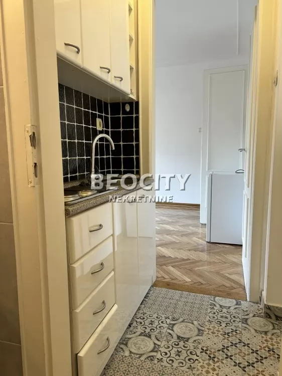 Dvosoban stan, 40 m2, Trg Nikole Pašića, Trg Nikole Pašića ID: 128144 7