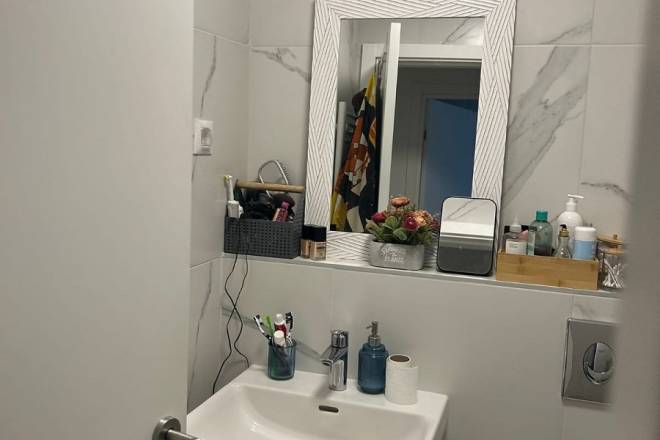 Namešten 3 0 stan u Zemunu  sa garažom  70m2 5