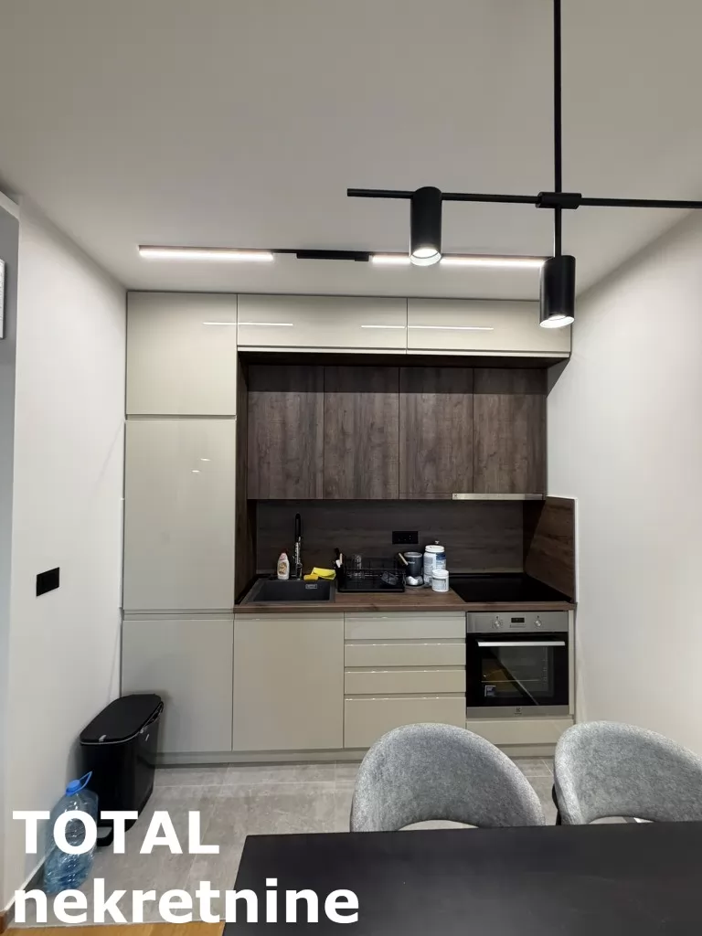 Stan,NOVI SAD,BULEVAR EVROPE,kv: 43.00, € 189000, ID: 1102053 1