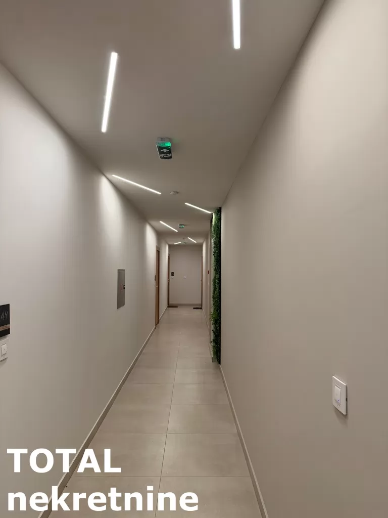 Stan,NOVI SAD,BULEVAR EVROPE,kv: 43.00, € 189000, ID: 1102053 11