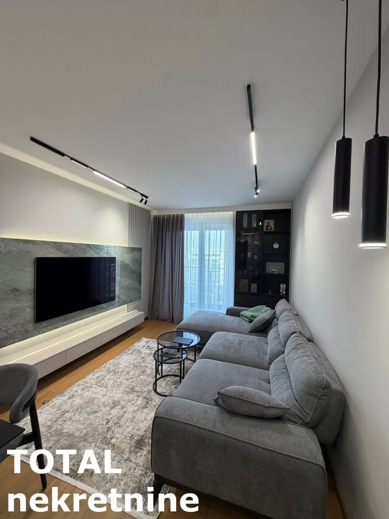 Stan,NOVI SAD,BULEVAR EVROPE,kv: 43.00, € 189000, ID: 1102053 3