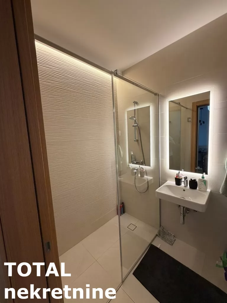 Stan,NOVI SAD,BULEVAR EVROPE,kv: 43.00, € 189000, ID: 1102053 4