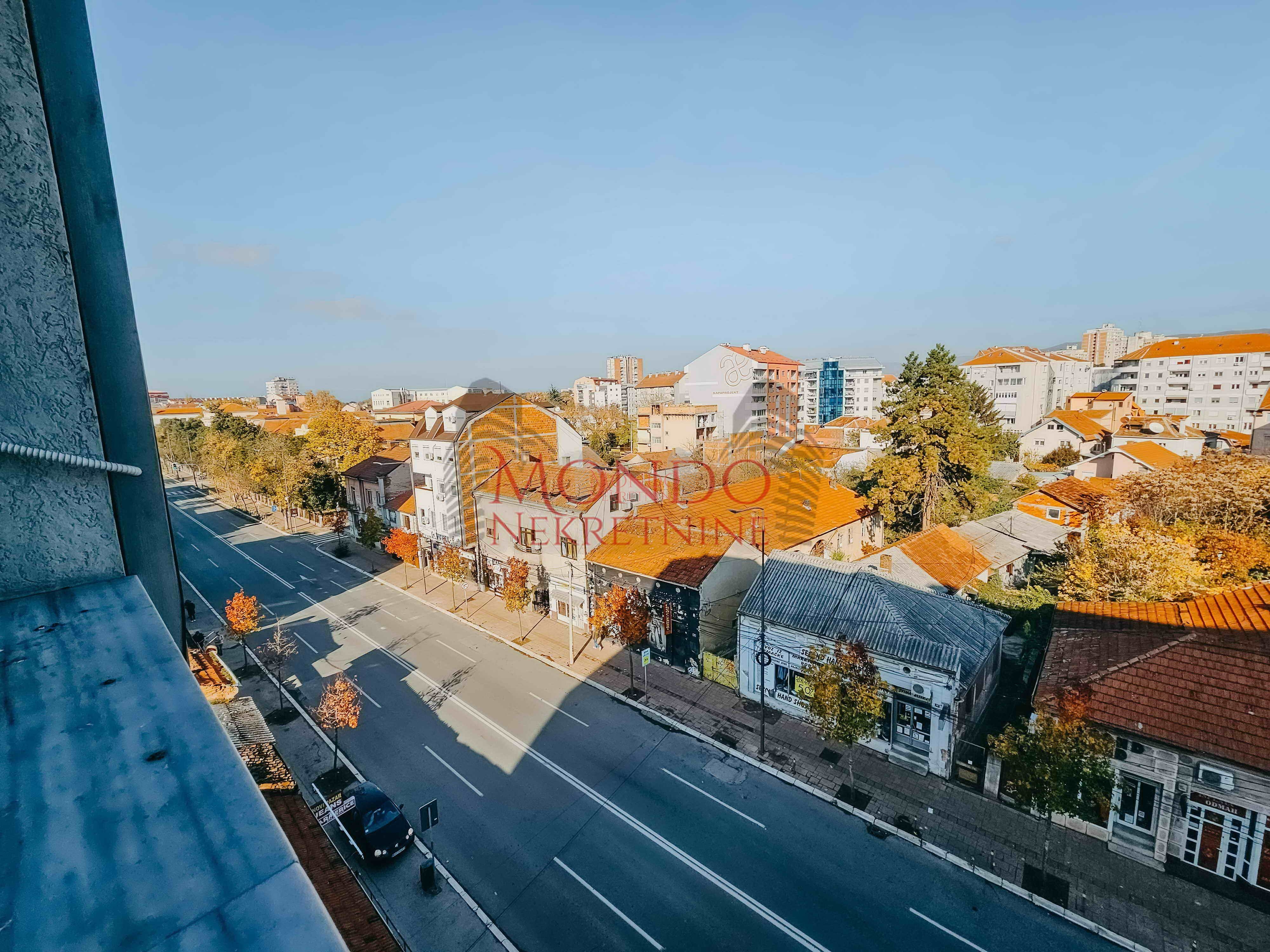 Dvoiposoban stan u novoj zgradi na Crvenom pevcu 17