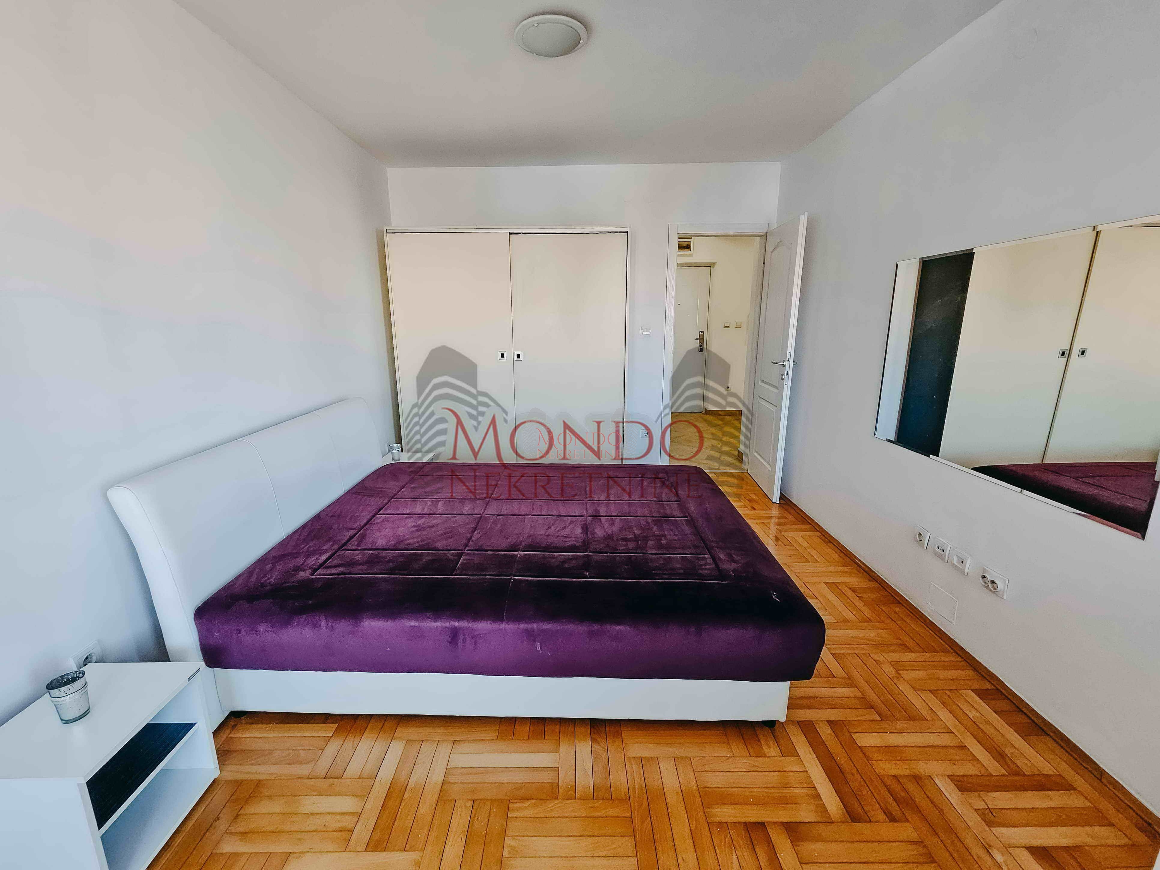 Dvoiposoban stan u novoj zgradi na Crvenom pevcu 10