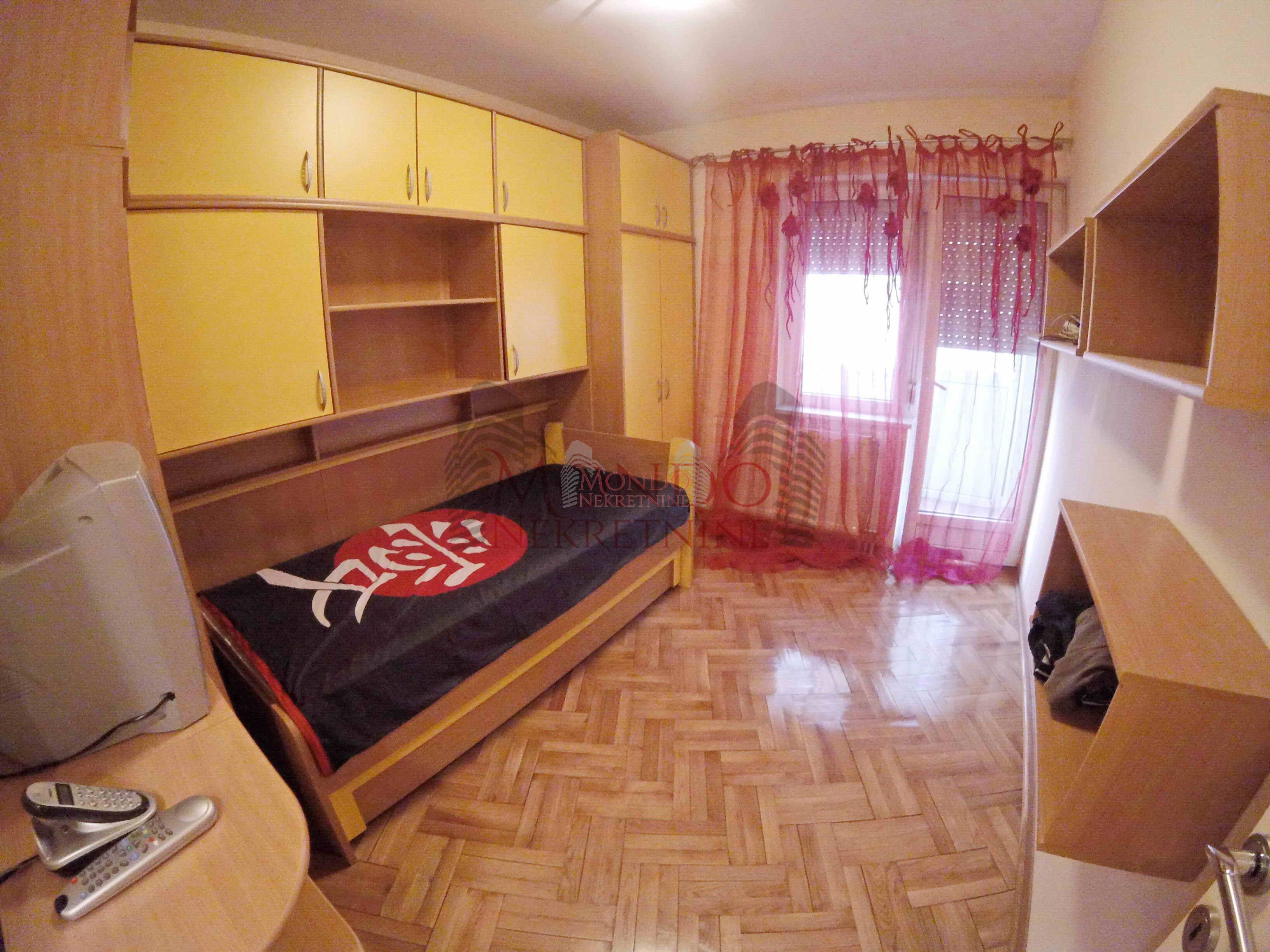 Trosoban stan u novoj zgradi na Paliluli, ul. Mokranjceva! 10