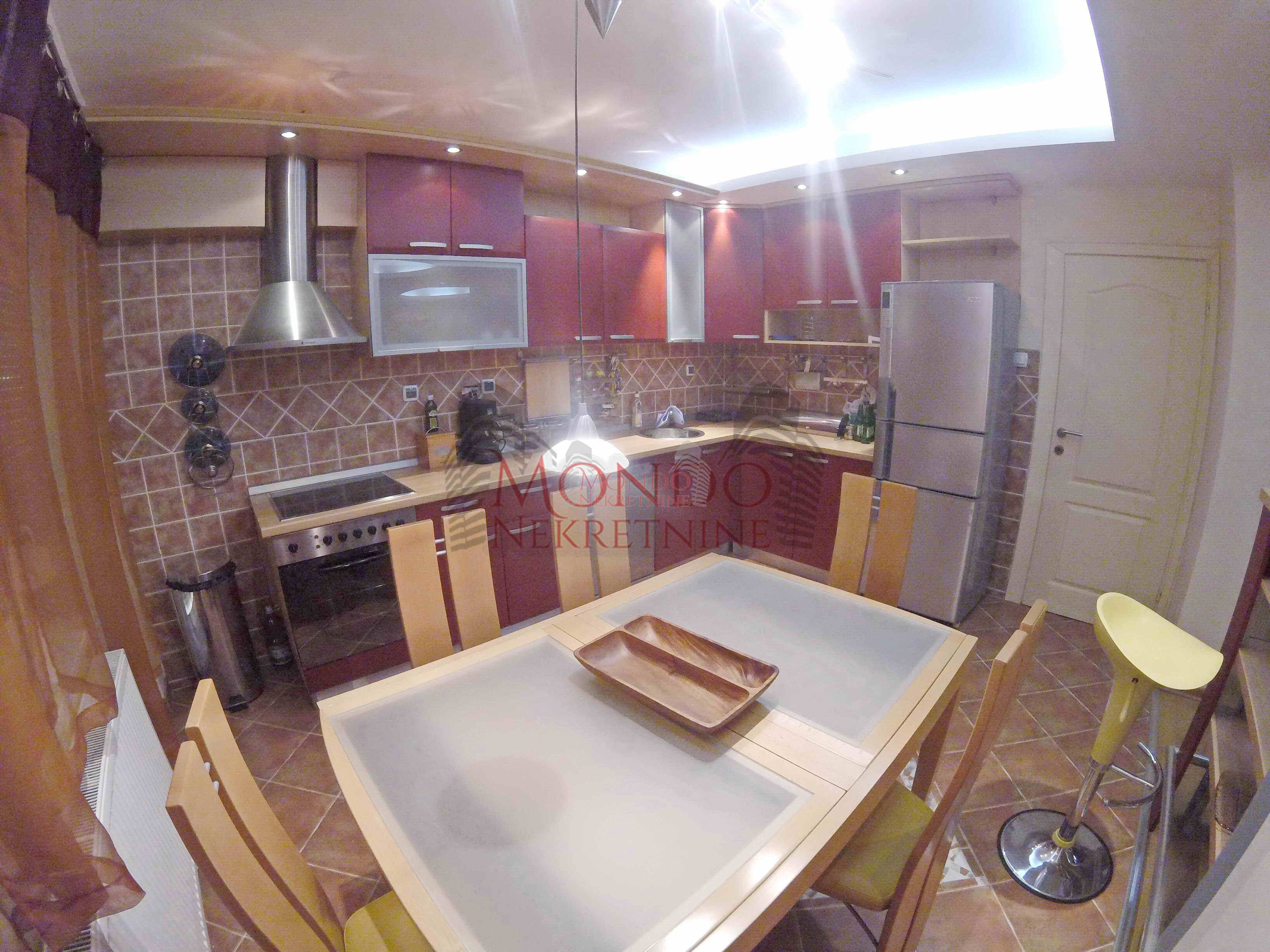 Trosoban stan u novoj zgradi na Paliluli, ul. Mokranjceva! 5