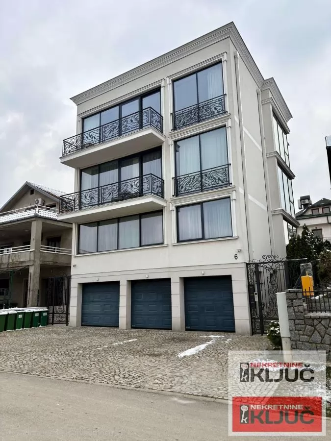 TATARSKO BRDO IZDAJE SE EKSKLUZIVAN STAN SA GARAŽOM 1