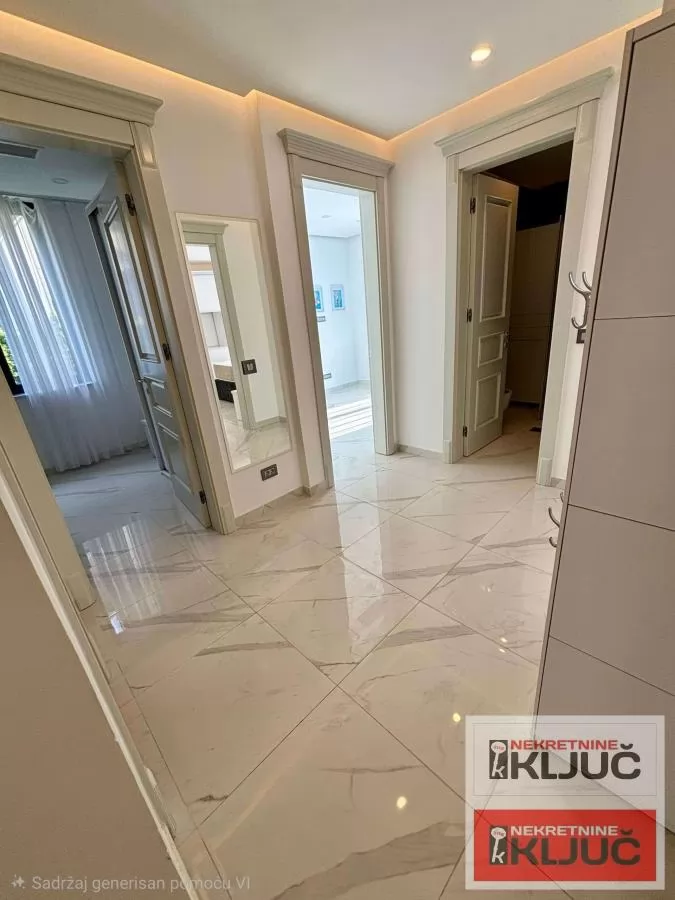 TATARSKO BRDO IZDAJE SE EKSKLUZIVAN STAN SA GARAŽOM 10