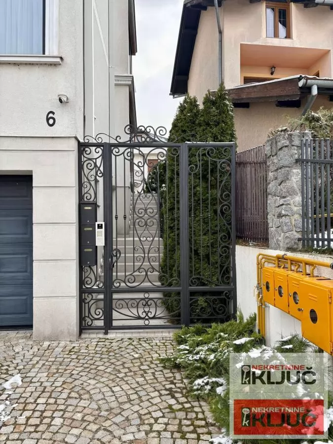 TATARSKO BRDO IZDAJE SE EKSKLUZIVAN STAN SA GARAŽOM 3