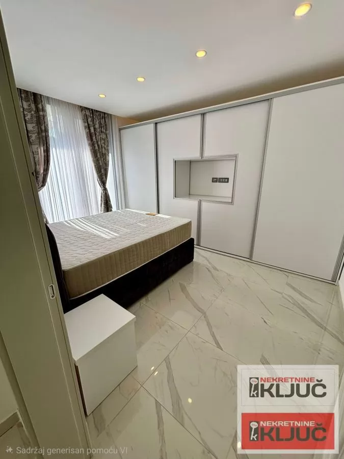 TATARSKO BRDO IZDAJE SE EKSKLUZIVAN STAN SA GARAŽOM 9