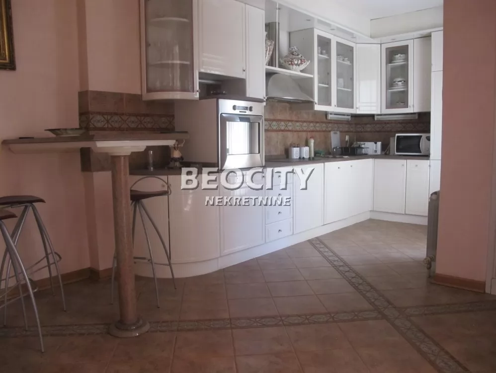 Trosoban stan, 106 m2, Centar, Kneginje Ljubice ID: 128201 5