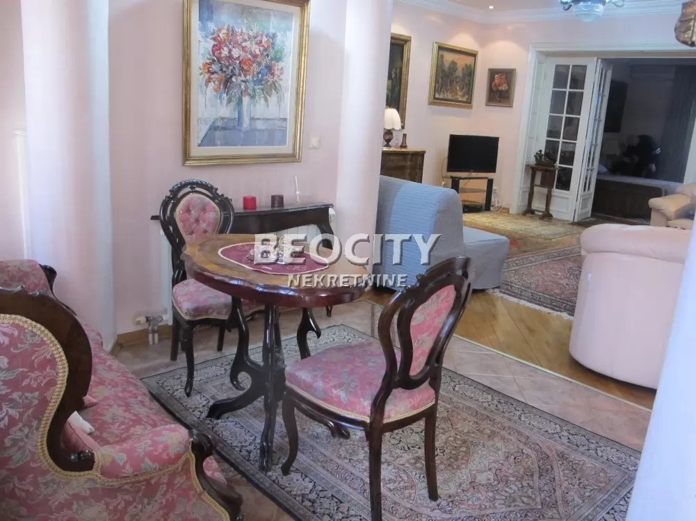 Trosoban stan, 106 m2, Centar, Kneginje Ljubice ID: 128201 7