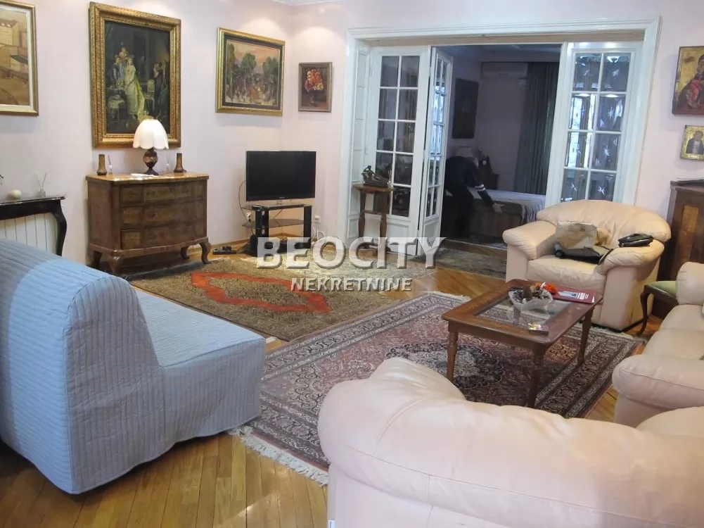 Trosoban stan, 106 m2, Centar, Kneginje Ljubice ID: 128201 8