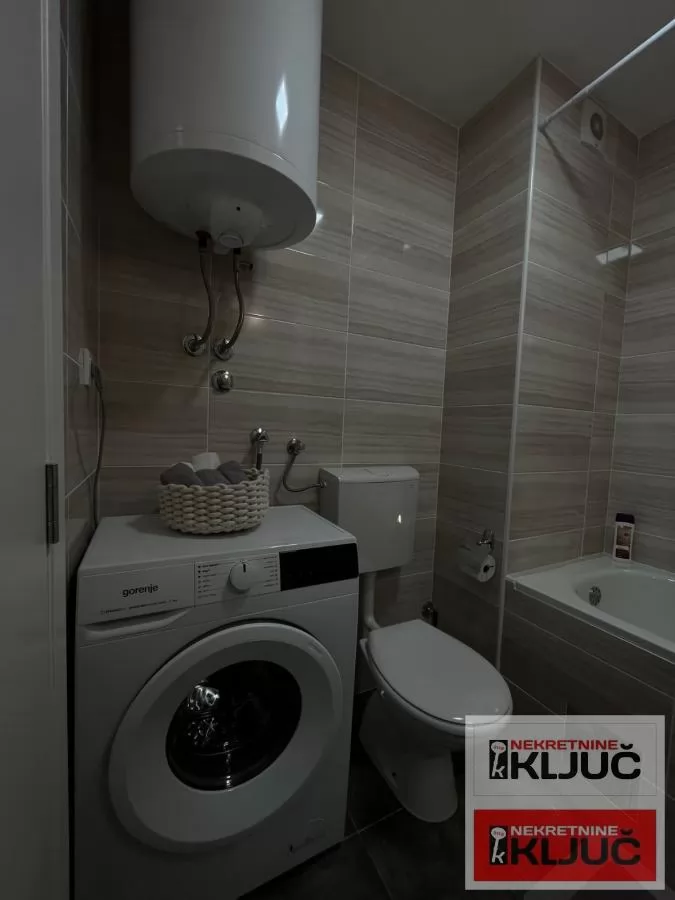 VETERNIK IZDAJE SE JEDNOIPOSOBAN MODERNO OPREMLJEN STAN 13