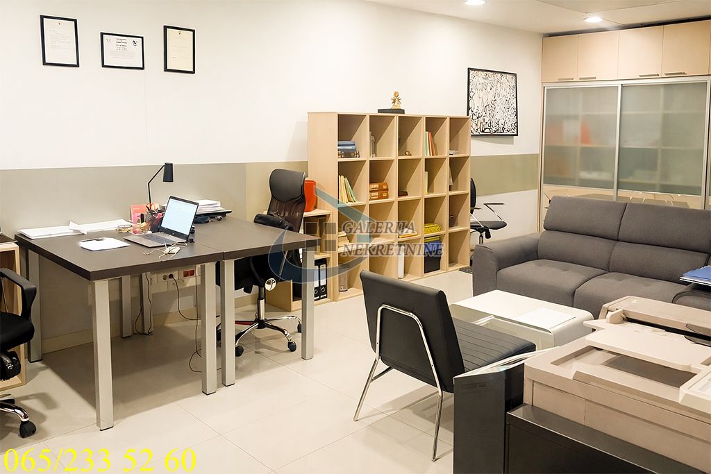 Stari Grad  Obilićev Venac   Maršala Birjuzova 51m2 3