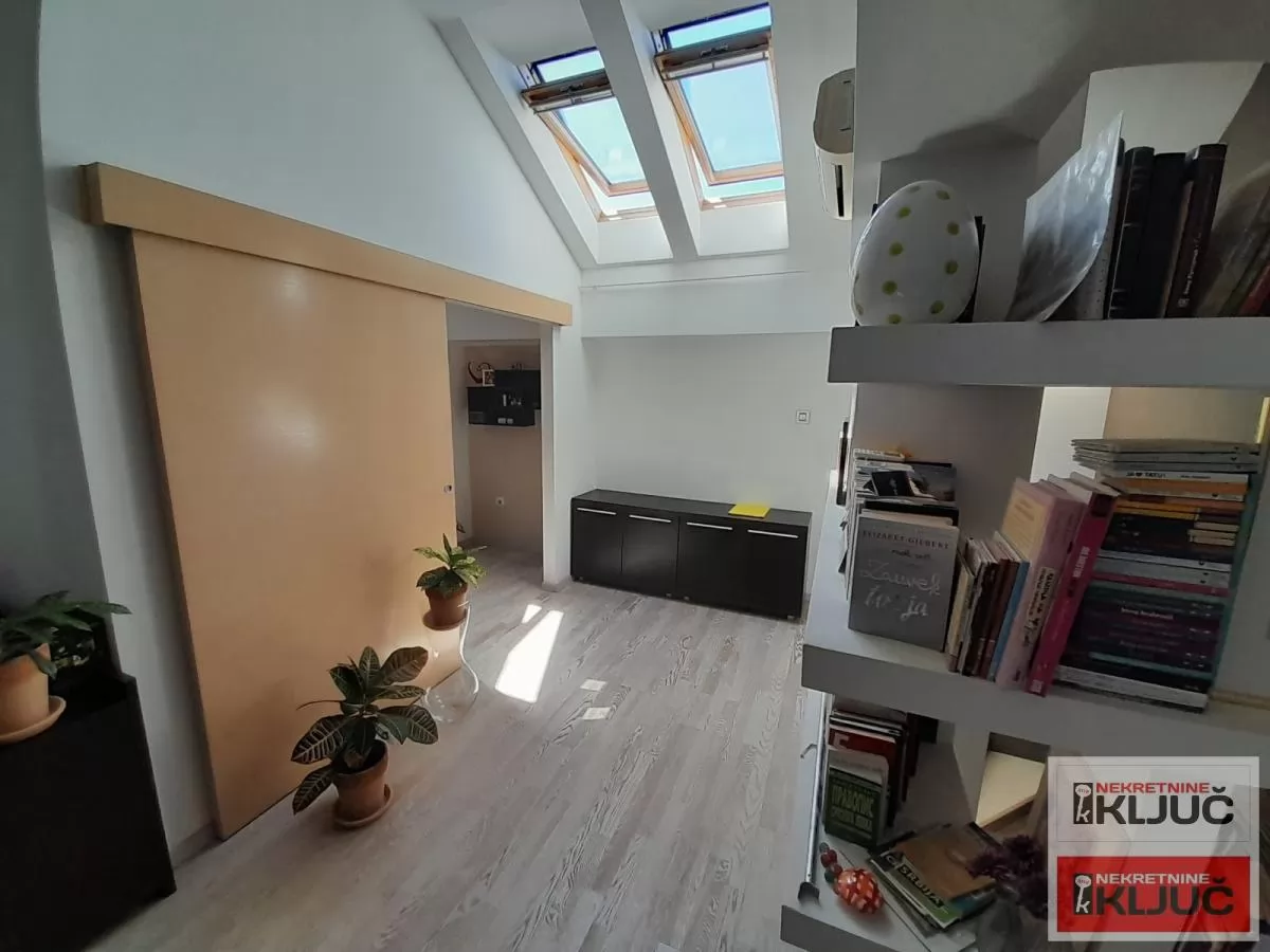 KOD SINAGOGE, 143m2, Petosoban-duplex, Unikat 18