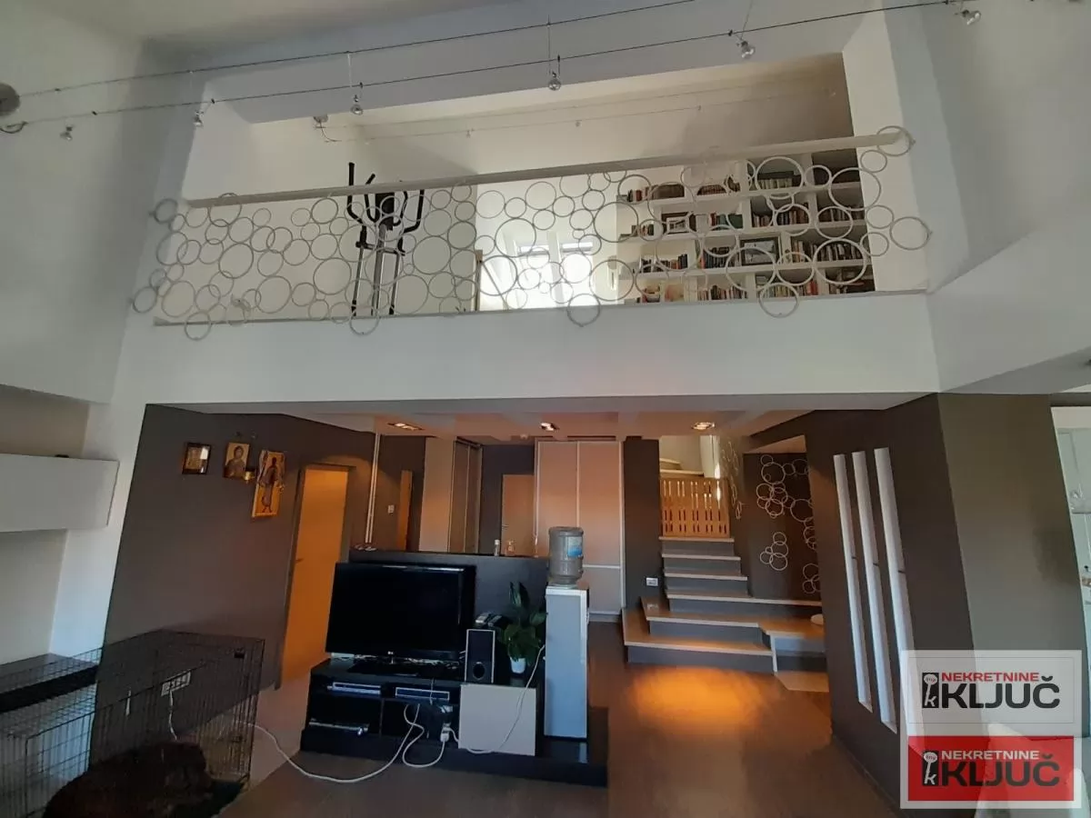 KOD SINAGOGE, 143m2, Petosoban-duplex, Unikat 3