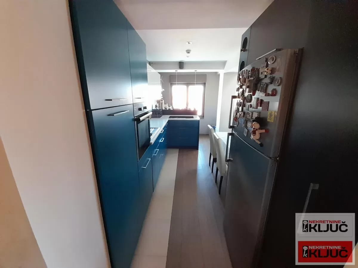 KOD SINAGOGE, 143m2, Petosoban-duplex, Unikat 7