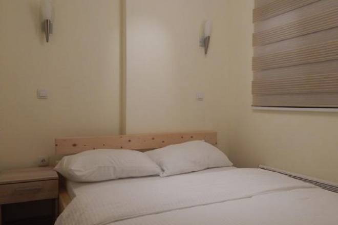 Prodajemo studio apartman u centru Kopaonika  28m2 4