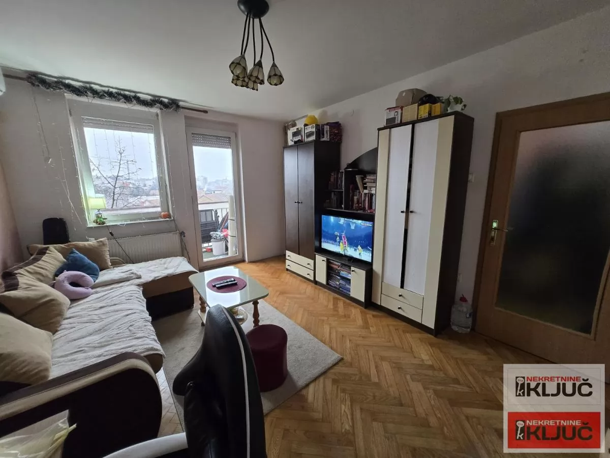 ROTKVARIJA, 30m2, Jednosoban, Noviji 1