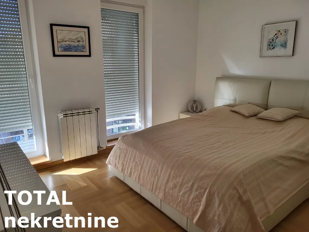 Stan,NOVI SAD,CENTAR,kv: 104.00, € 380000, ID: 1100009 11