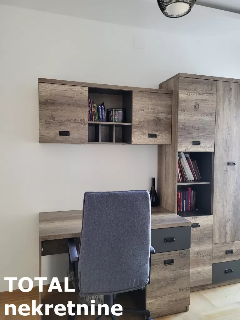 Stan,NOVI SAD,CENTAR,kv: 104.00, € 380000, ID: 1100009 15