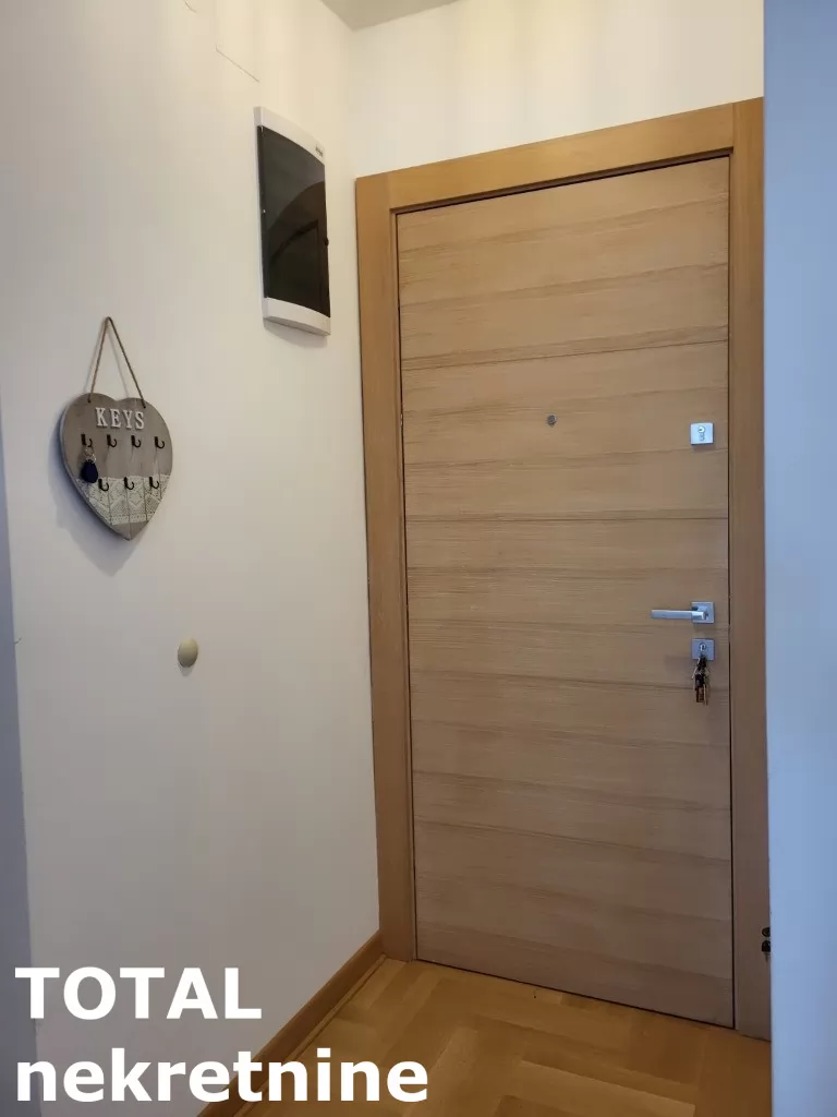 Stan,NOVI SAD,CENTAR,kv: 104.00, € 380000, ID: 1100009 20