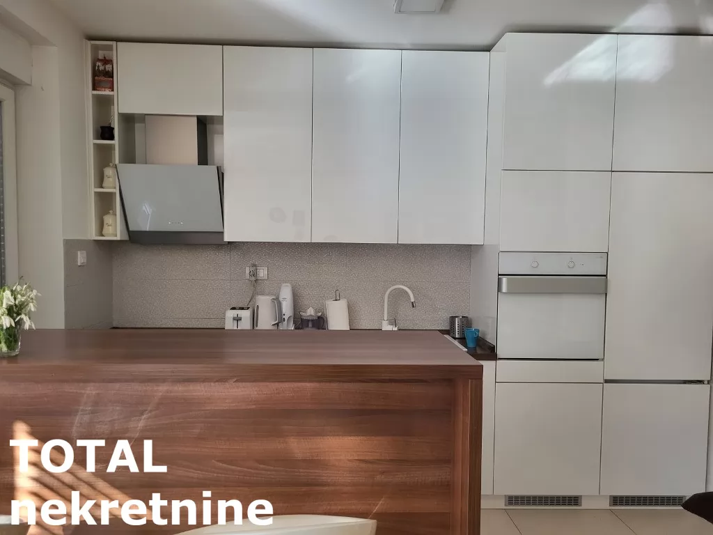 Stan,NOVI SAD,CENTAR,kv: 104.00, € 380000, ID: 1100009 6