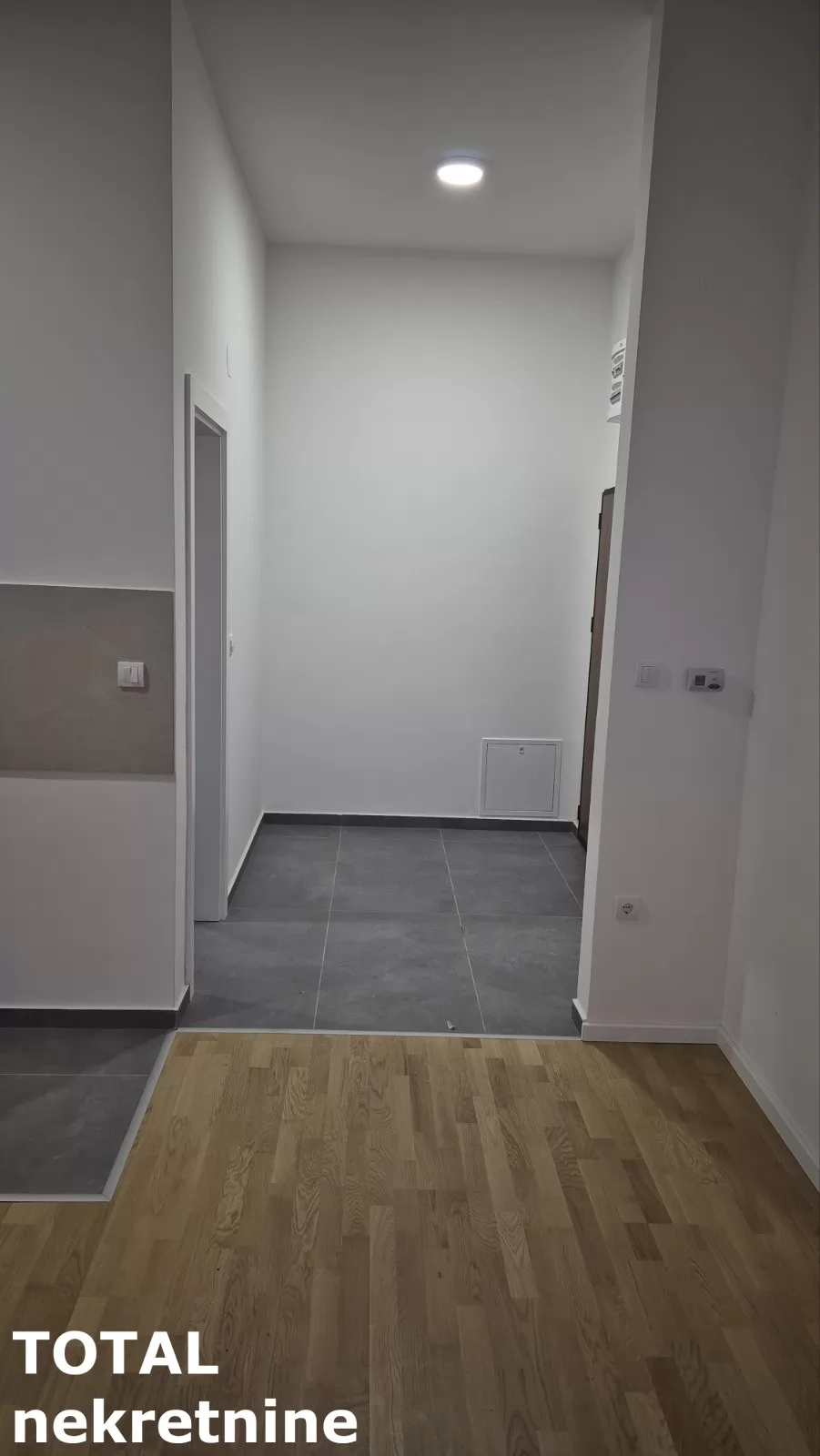 Stan,NOVI SAD,GRBAVICA,kv: 31.00, € 117000, ID: 1102110 3