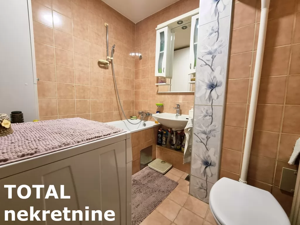 Stan,NOVI SAD,NOVO NASELJE - ŠARENGRAD,kv: 52.00, € 120000, ID: 1102103 17