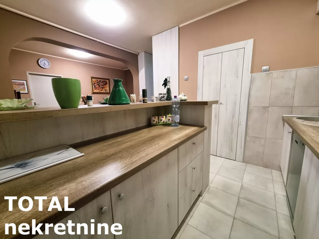 Stan,NOVI SAD,NOVO NASELJE - ŠARENGRAD,kv: 52.00, € 120000, ID: 1102103 7