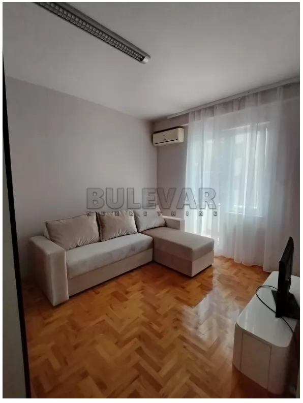 Trosoban stan, 80 m2, Daničićeva ID: i-015636 5