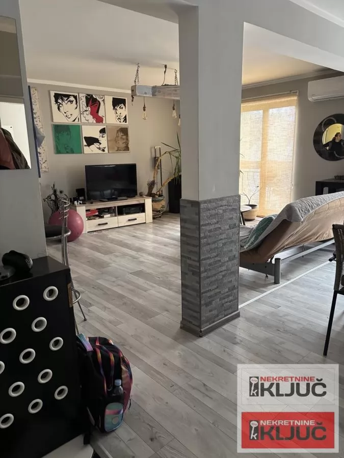 CENTAR, 102m2, Četvorosoban kod Katoličke porte 1