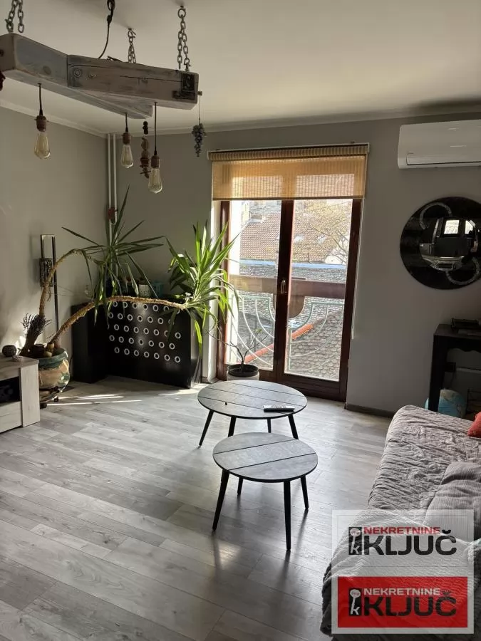 CENTAR, 102m2, Četvorosoban kod Katoličke porte 2