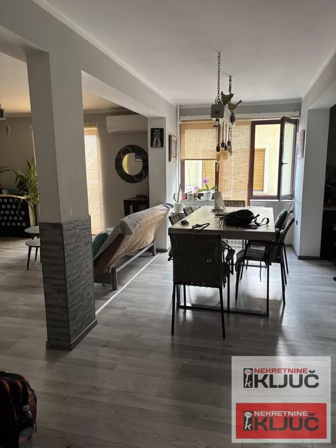 CENTAR, 102m2, Četvorosoban kod Katoličke porte 4