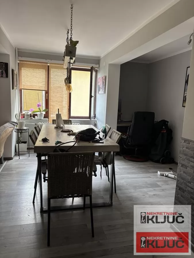 CENTAR, 102m2, Četvorosoban kod Katoličke porte 5