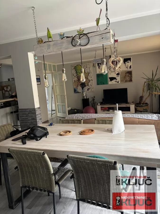 CENTAR, 102m2, Četvorosoban kod Katoličke porte 6