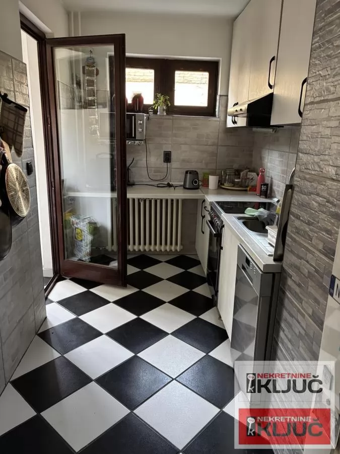 CENTAR, 102m2, Četvorosoban kod Katoličke porte 9